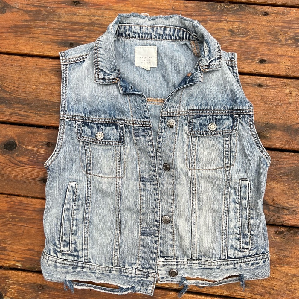 AE Denim Vest